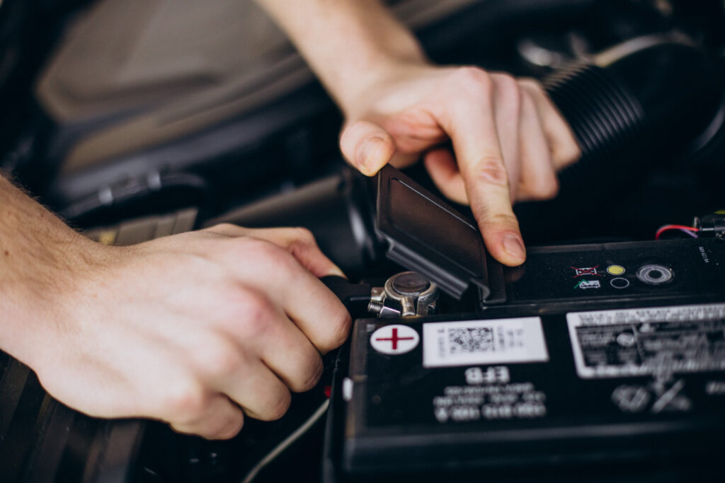How to Choose the Best Car Battery Dealer in Gurgaon